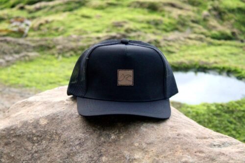 Jockey Mataveri by Kaihenua