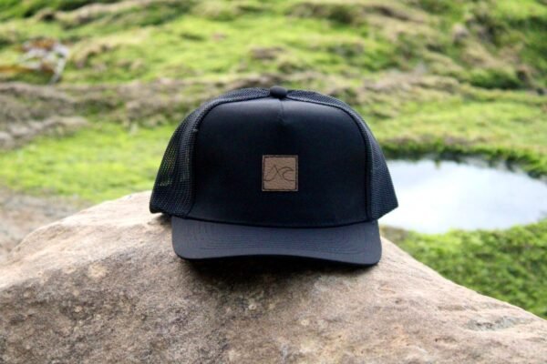 Jockey Mataveri by Kaihenua